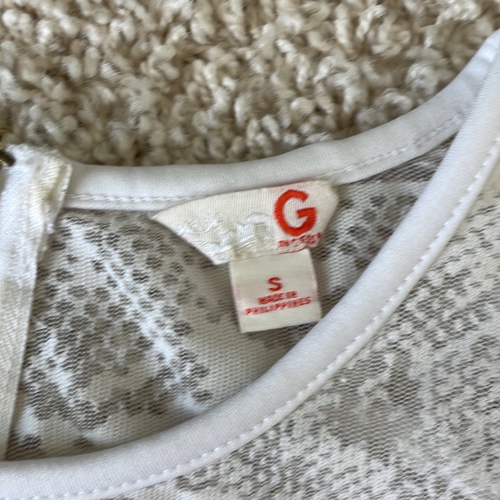 Guess Top - Picture 4 of 6